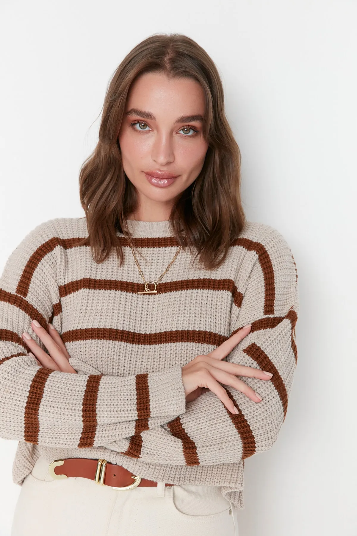 Trendyol Collection  Stone Crop Basic Strickpullover mit Streifen TWOAW23KZ00390