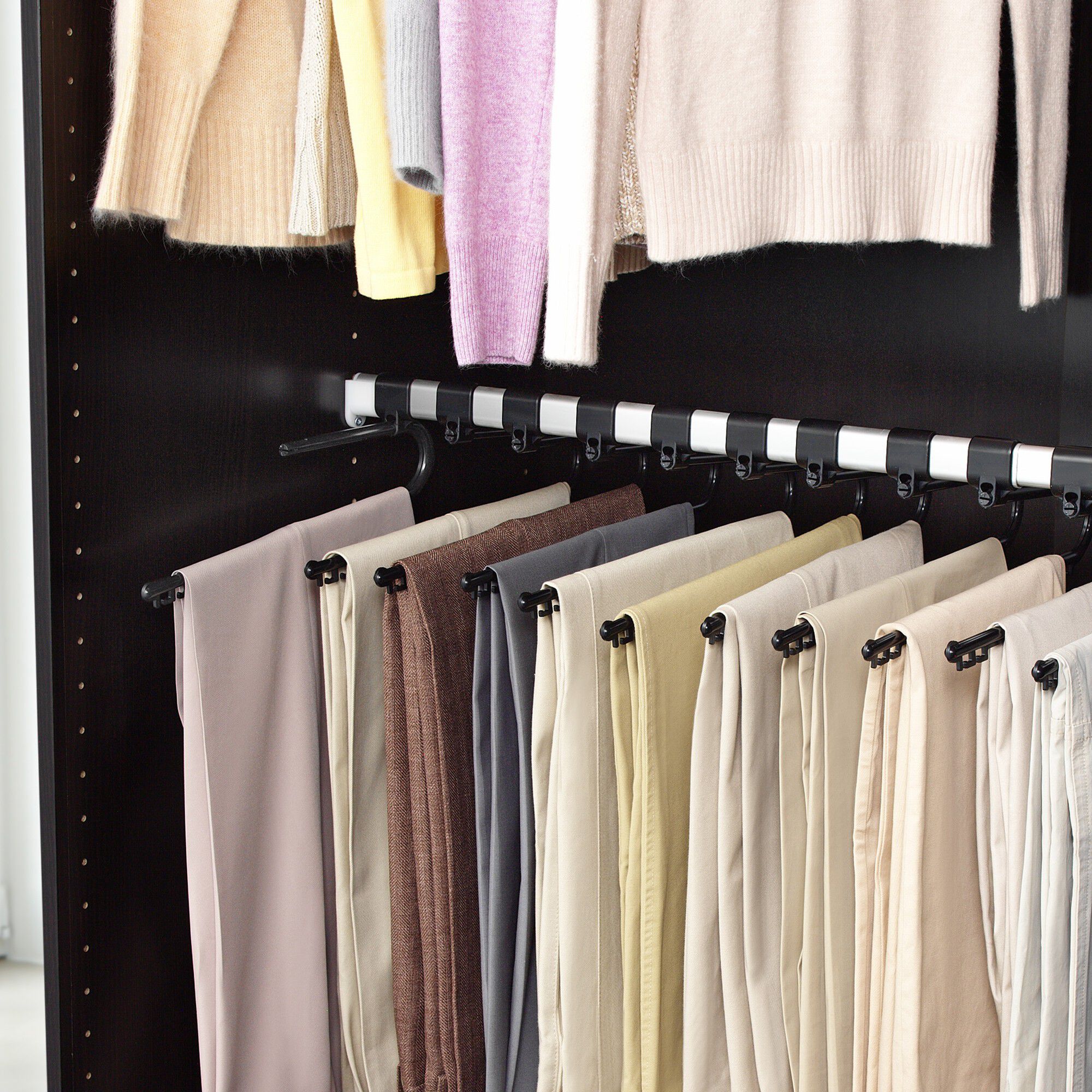 Rail télescopique range-pantalons