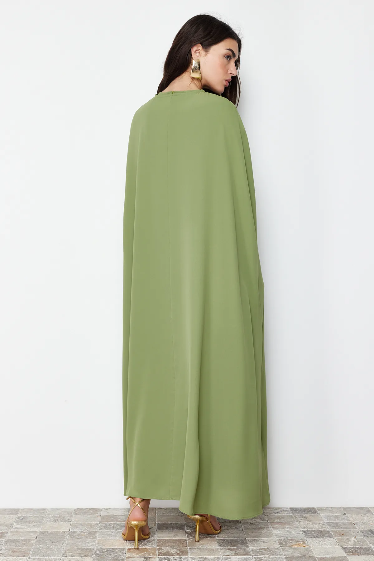 Trendyol Modest  Khakifarbenes gewebtes Kaftan-Abendkleid TCTSS24DB00000