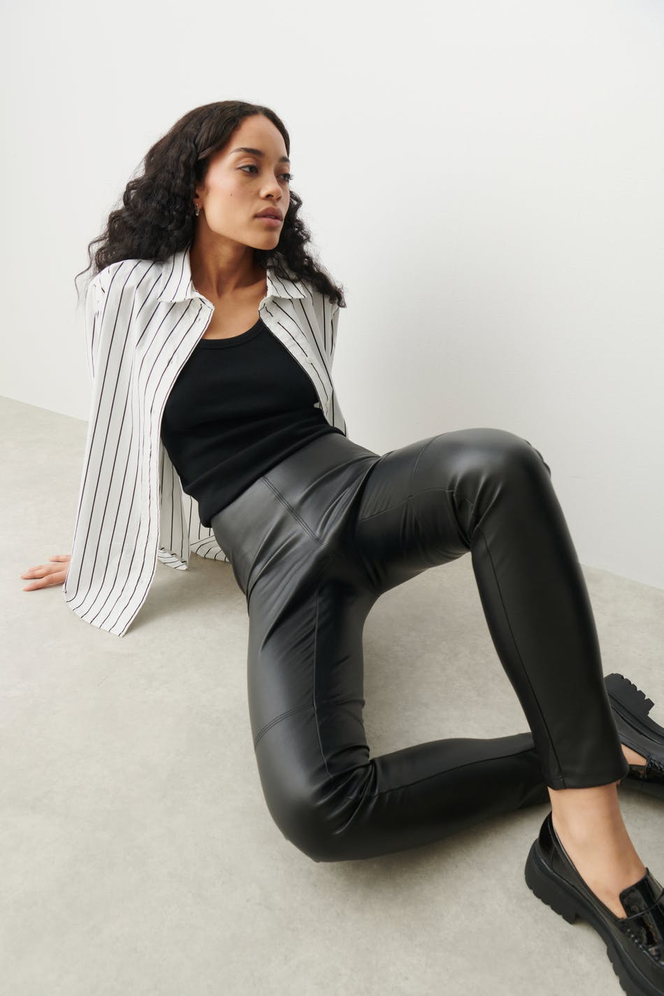 Frida pu leggings