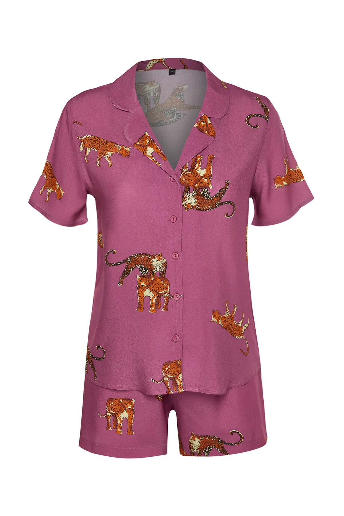 Trendyol Collection  Dunkelrosafarbenes, gewebtes Pyjama-Set mit Hemd und Shorts aus Viskose mit Tiermuster THMSS21PT1501