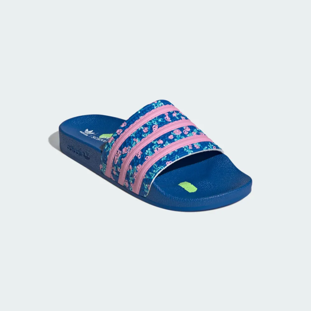 adidas Adilette x KSENIASCHNAIDER Slides IE0378 / blau