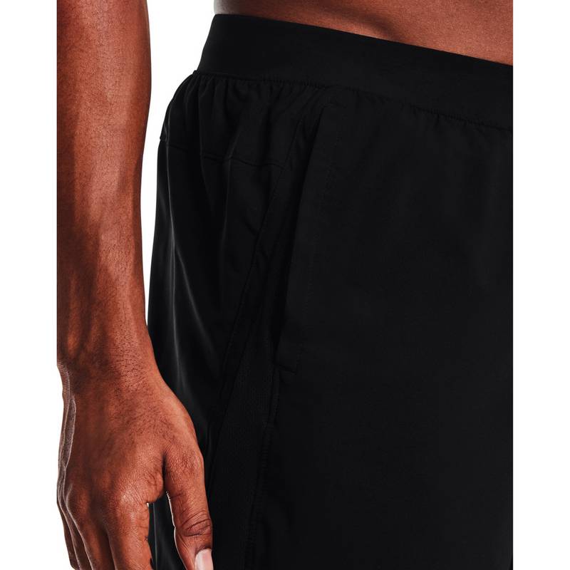 Under Armour Launch Laufshorts Herren