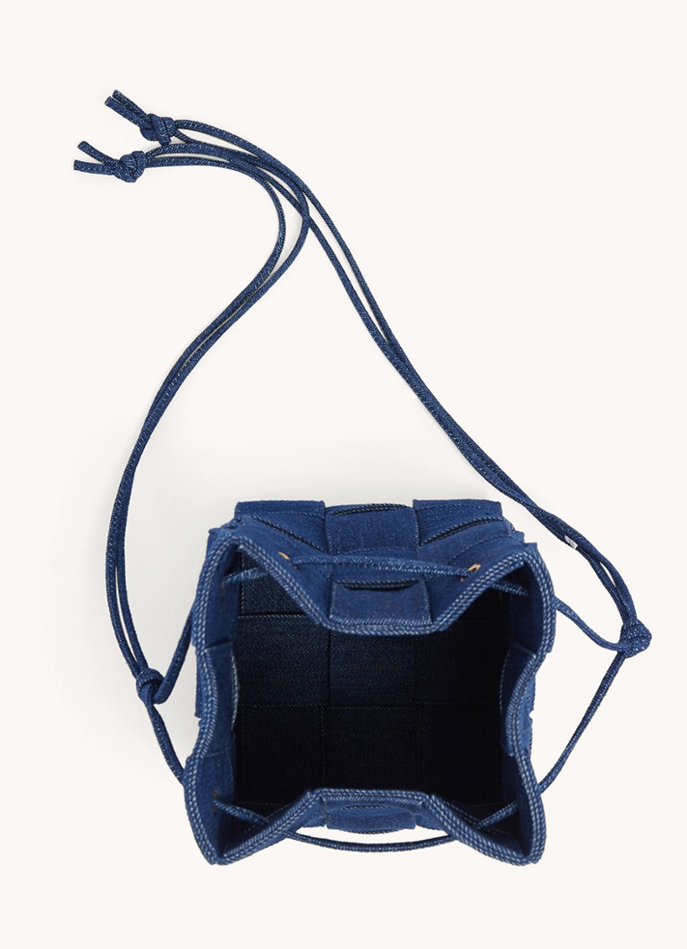 Bottega Veneta Kis Cassette Bucket farmer crossbody táska