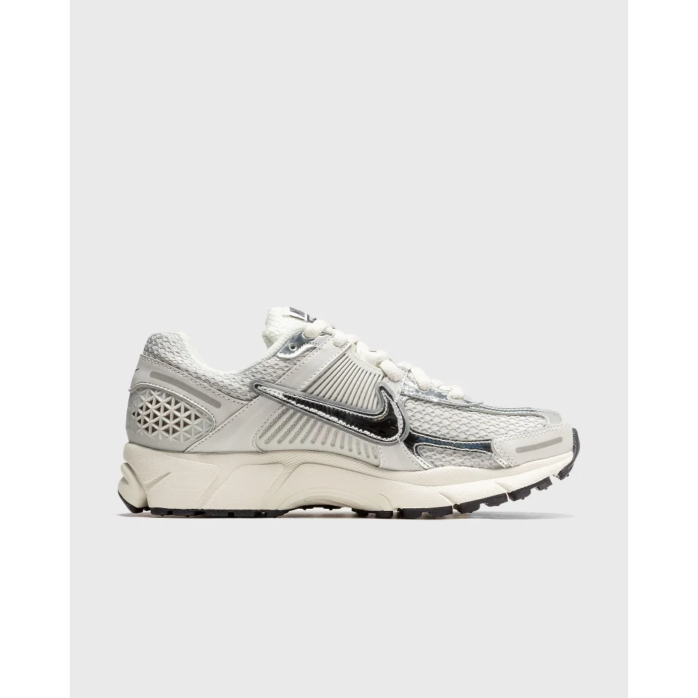 Nike Zoom WMNS Vomero 5 FD0884-025 / grau