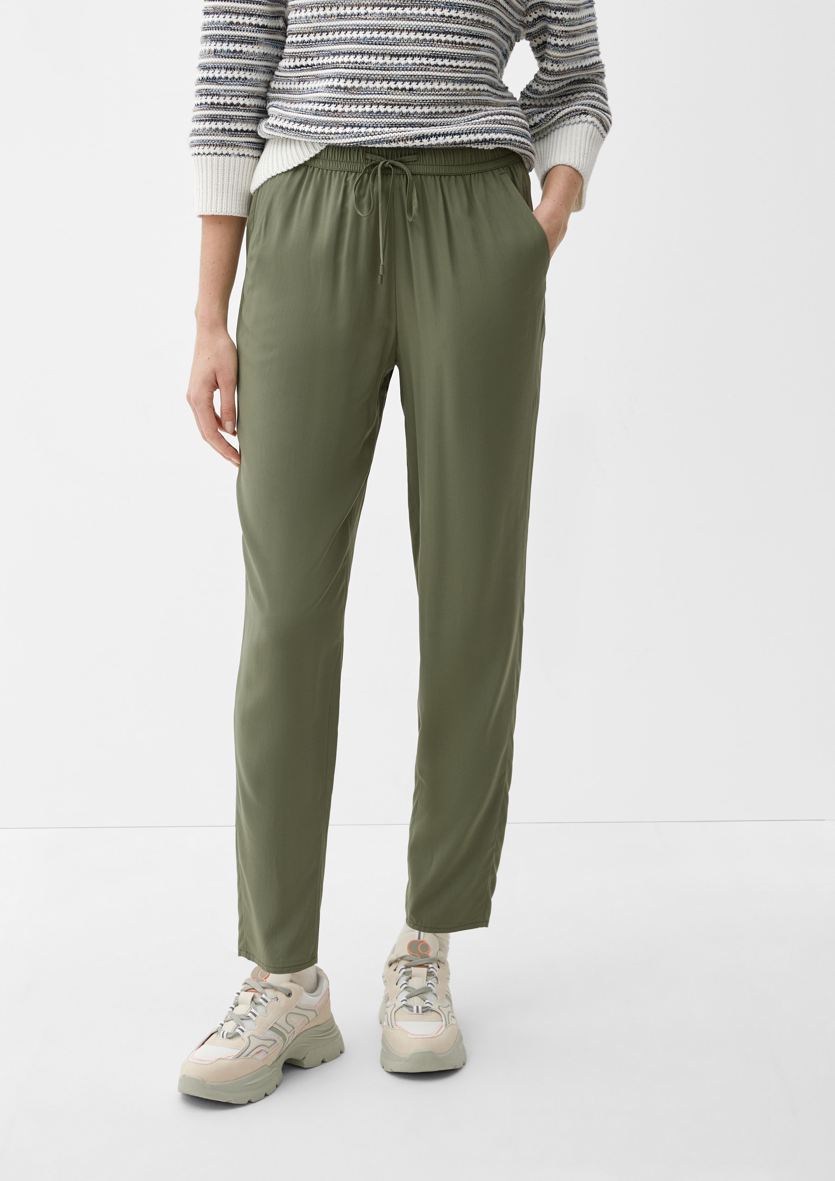 Relaxed: Hose aus reiner Viskose  2132619-7928