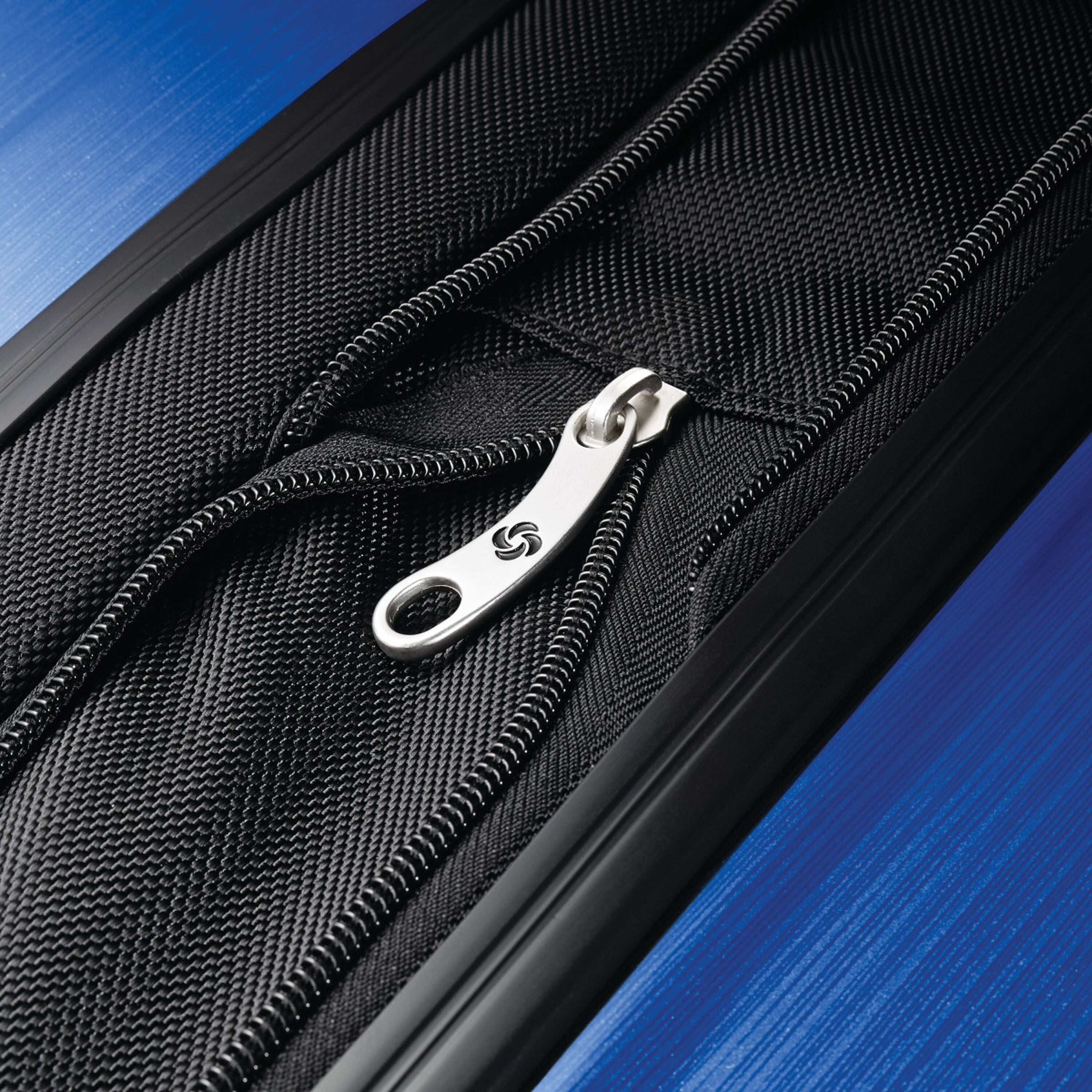 SAMSONITE WINFIELD 2 FASHION 3 PIECE SPINNER SET