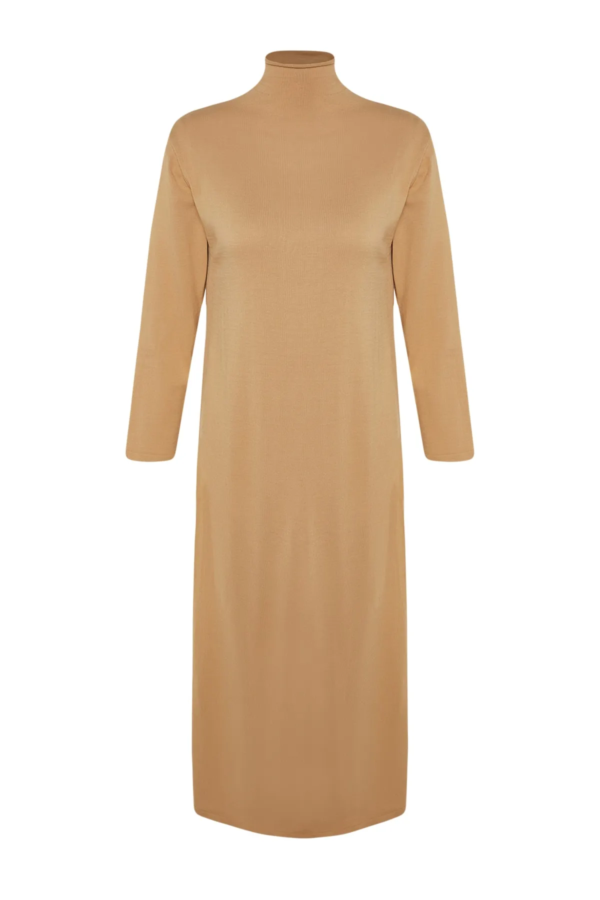 Trendyol Modest  Kamelfarbenes Strickkleid mit Rollkragen TCTAW23EB00001