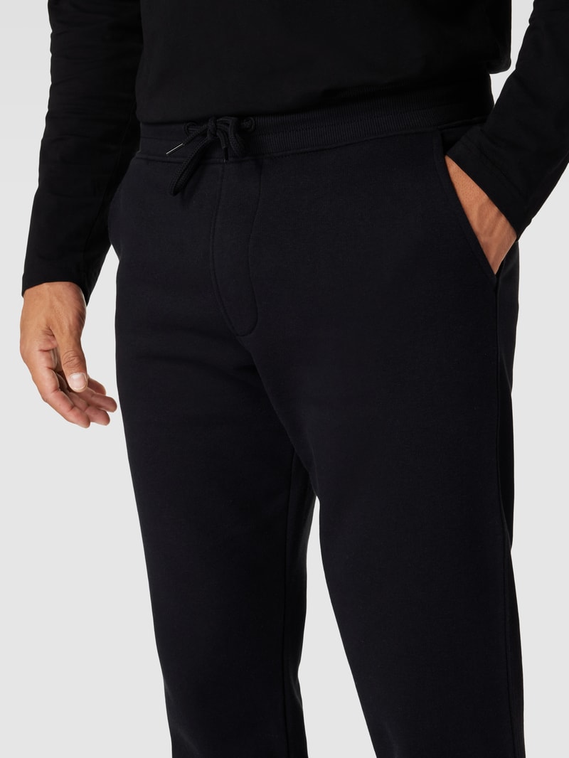 Sweatpants mit elastischem Bund in schwarz