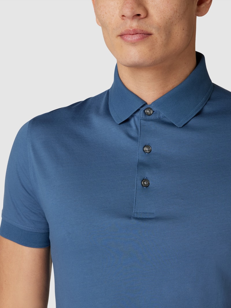 Poloshirt mit Knopfleiste in ozean blau