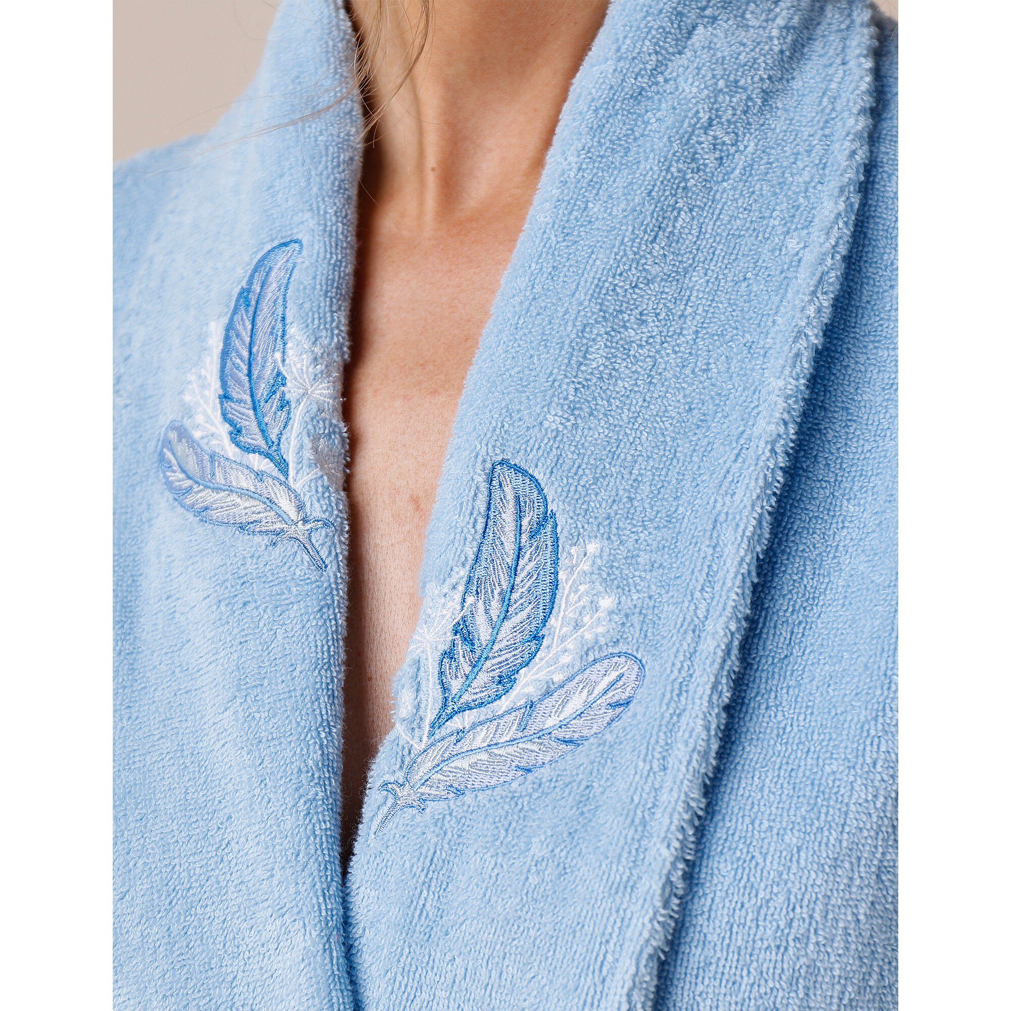 Peignoir mixte éponge brodé plumes