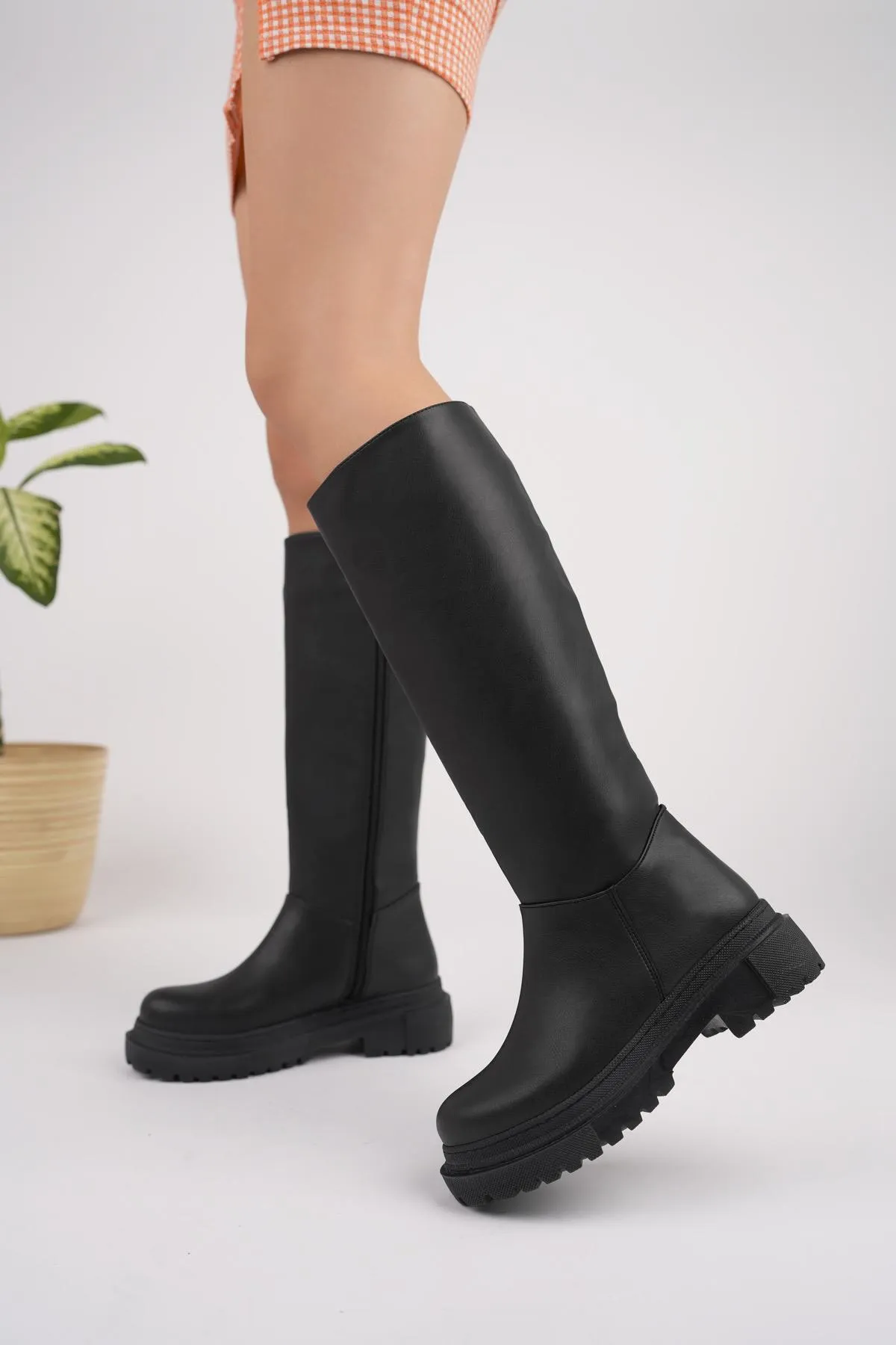 MUGGO  Bery Damen-Stiefel mit dicker Sohle