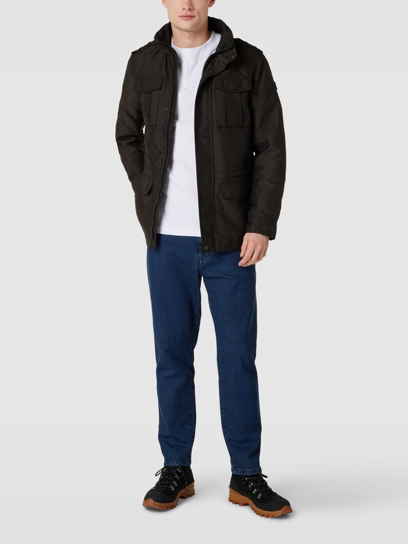 Funktionsjacke mit Stehkragen in schwarz