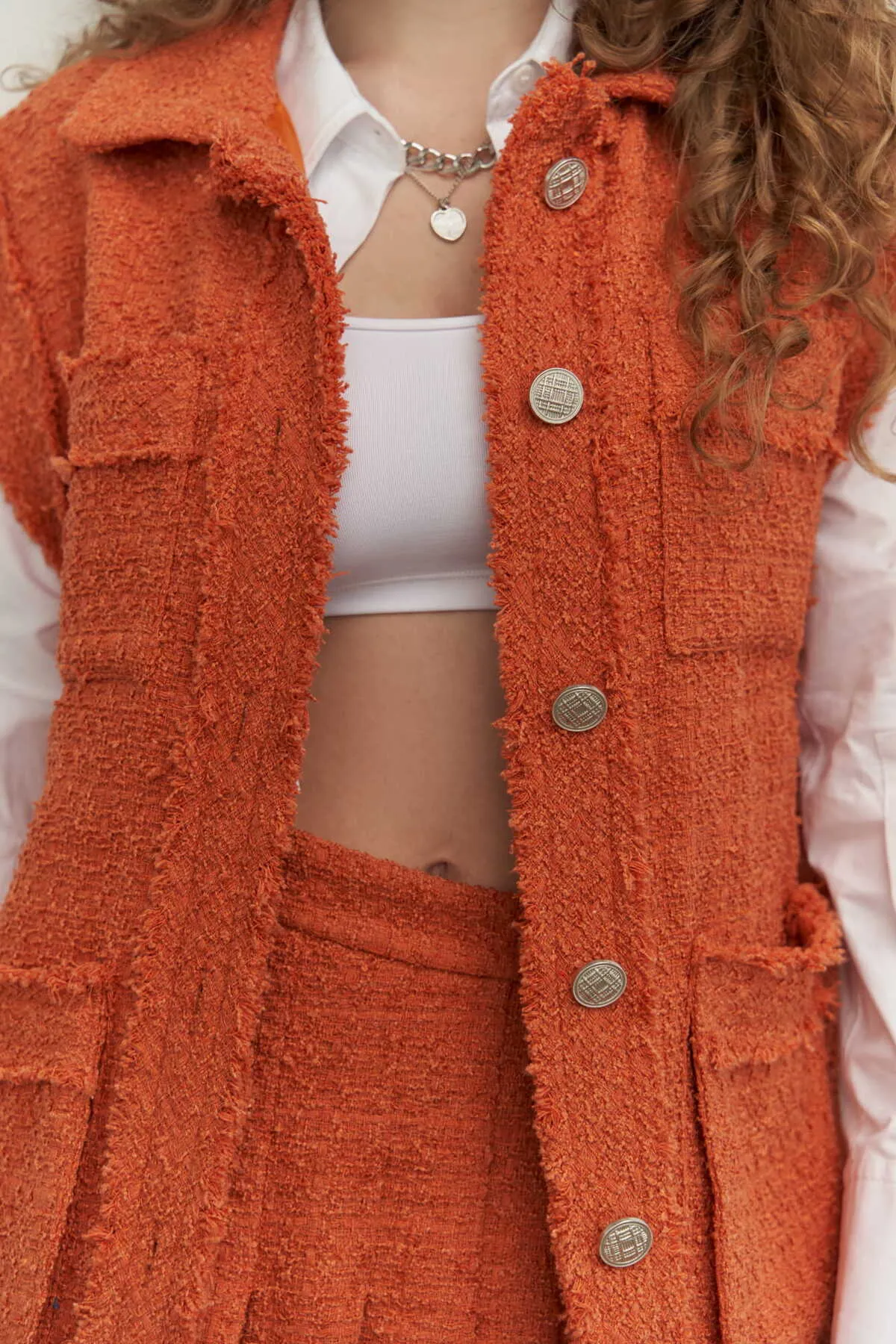 MCLLCTN  Agnes Orange Weste-Shorts-Rock-Set
