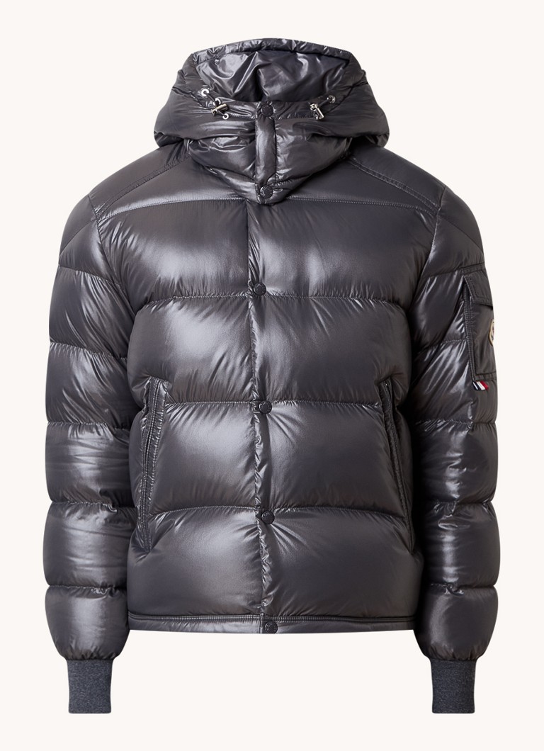 Giacca imbottita in piuma d'oca Moncler Maljasset con cappuccio removibile.