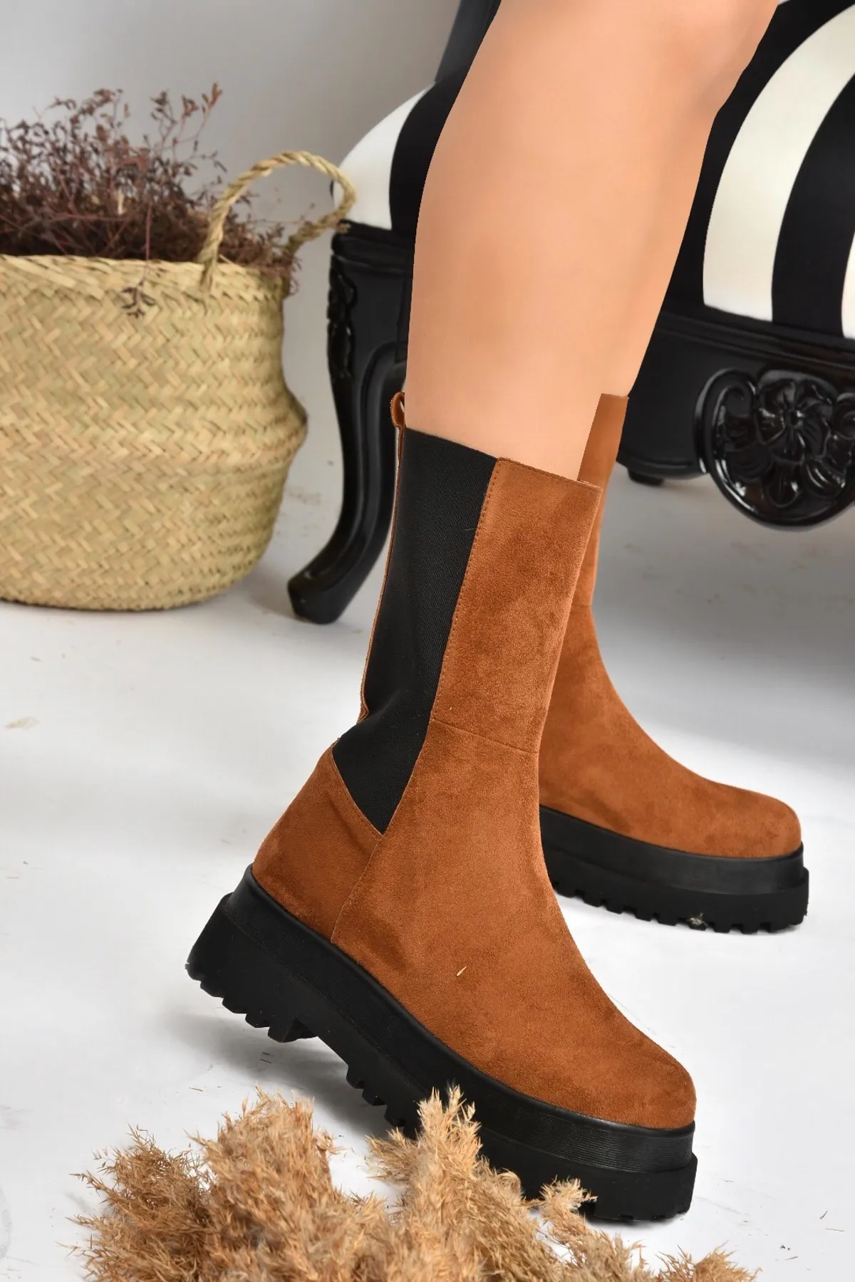 Fox Shoes  Damenstiefel aus hellbraunem Wildleder J267063102