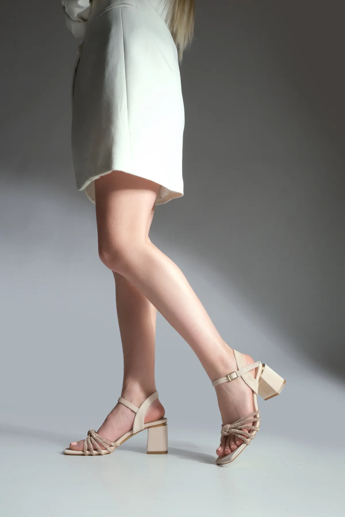 Marjin  Damen Abendschuhe mit Steinbesatz Tayla Beige