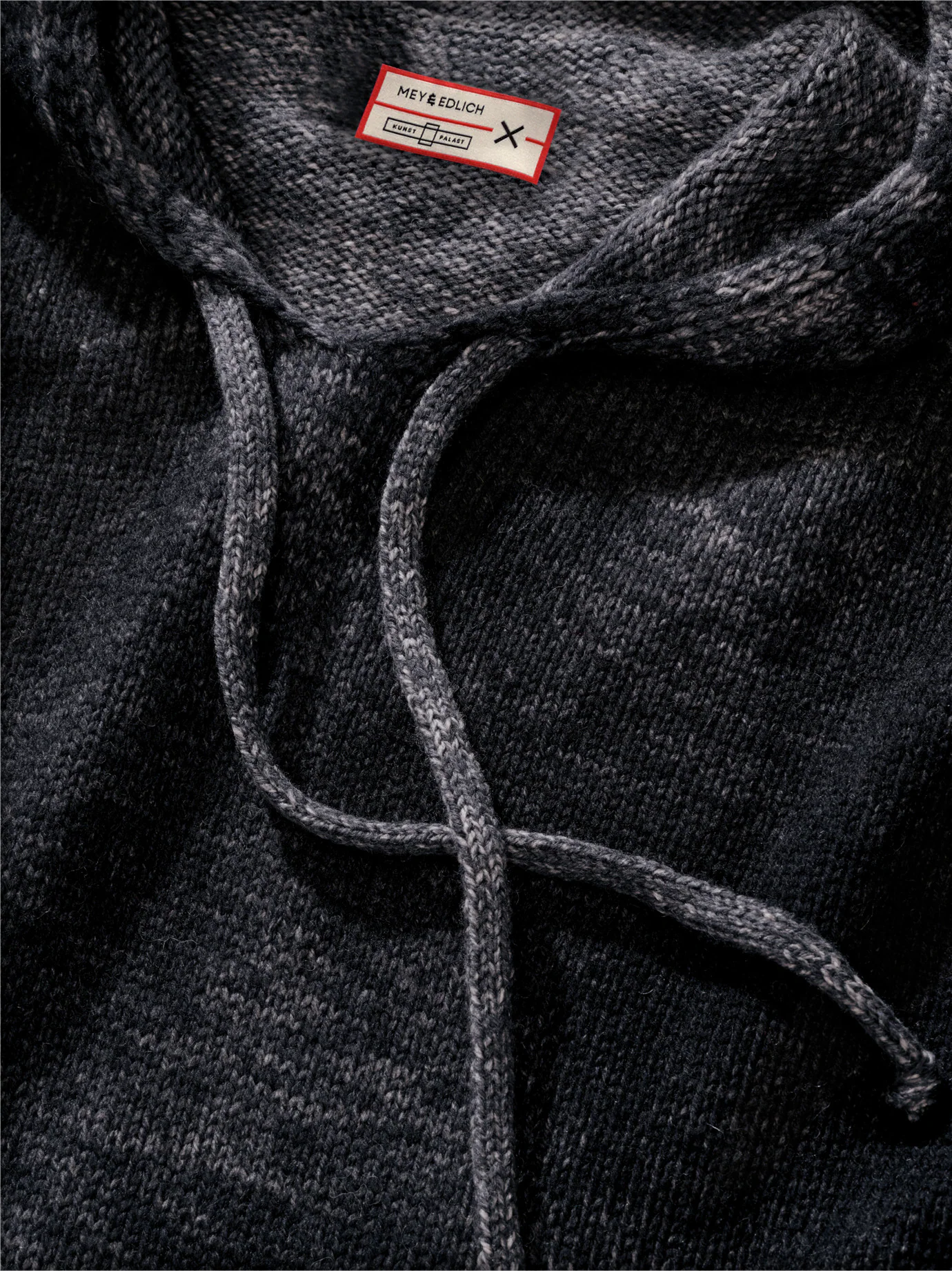 Der geheime Hoodie