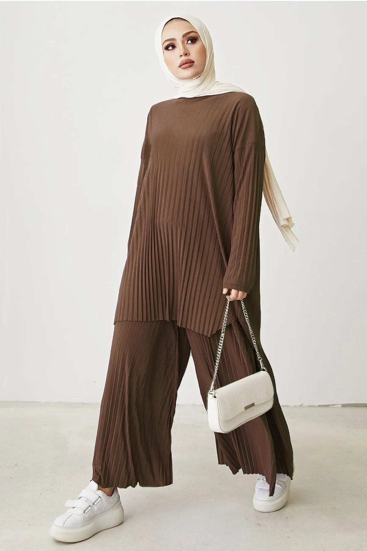 InStyle  Mila Faltenhosen-Tunika-Doppelset – Bitterbraun