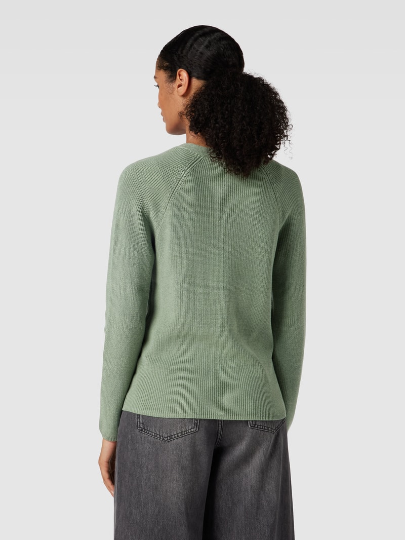 Strickpullover mit V-Ausschnitt in hellgrün