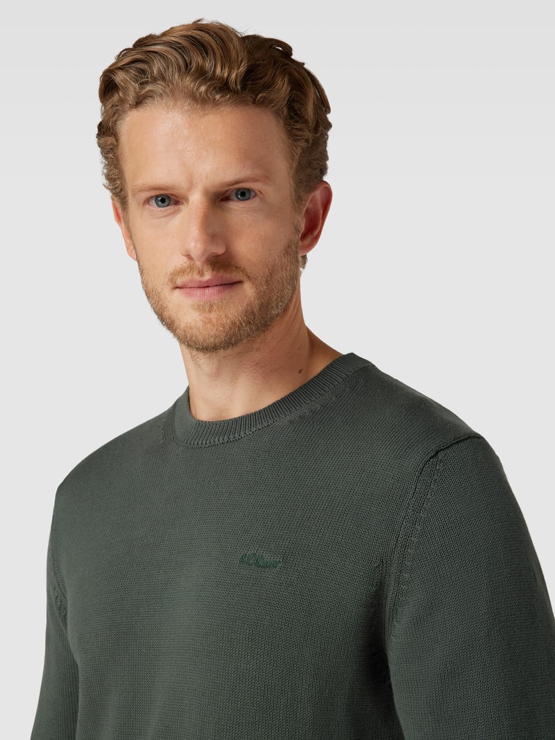 Strickpullover mit Label-Stitching in olivgrün
