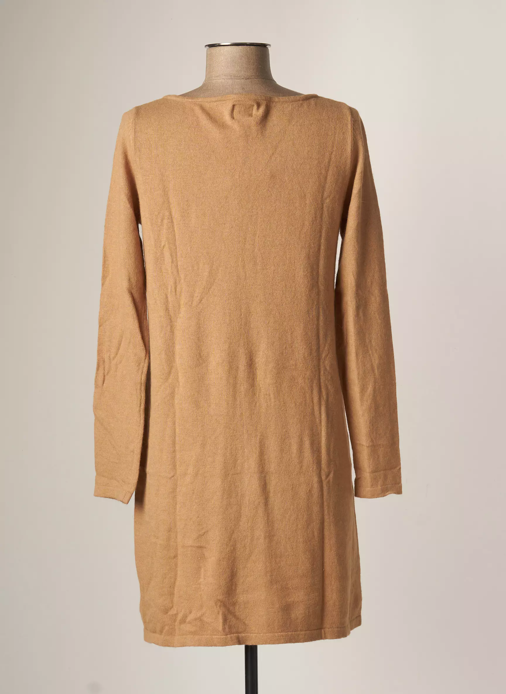 Des Petits Hauts Robes Pulls Femme couleur beige