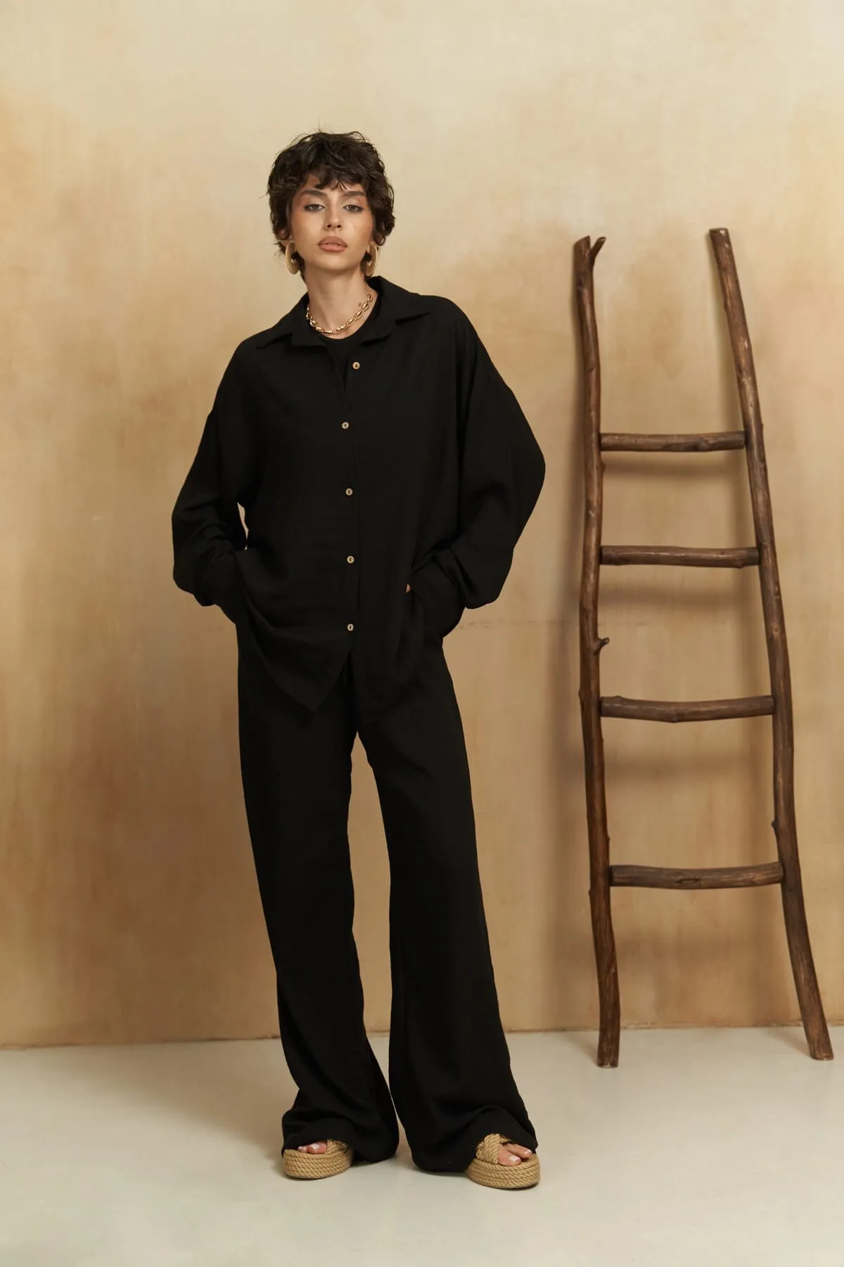 BOHEMAİ  Pedasa – Schwarzes Hemd- und Hosen-Set