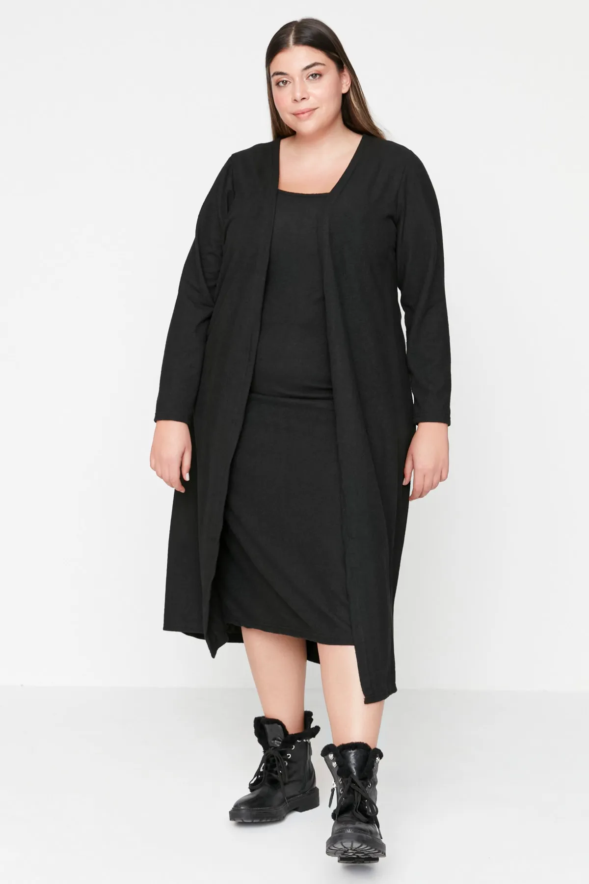 Trendyol Curve  Schwarzes, weiches Strickjacke-Kleid-Strick-2-teiliges Set TBBAW23AH00004