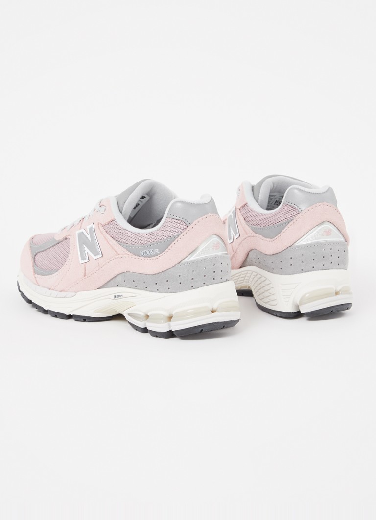 New Balance 2002R -verkkokankaiset lenkkarit mokkanahkaisilla yksityiskohdilla