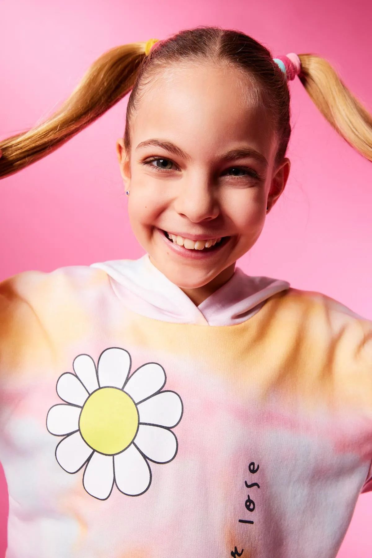 DeFacto  Dickes Mädchen-Sweatshirt mit Kapuze und Blumenmuster Z4170a623sp