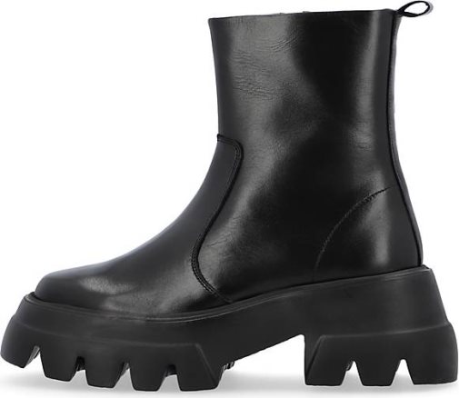 Another A Plateau-Stiefelette