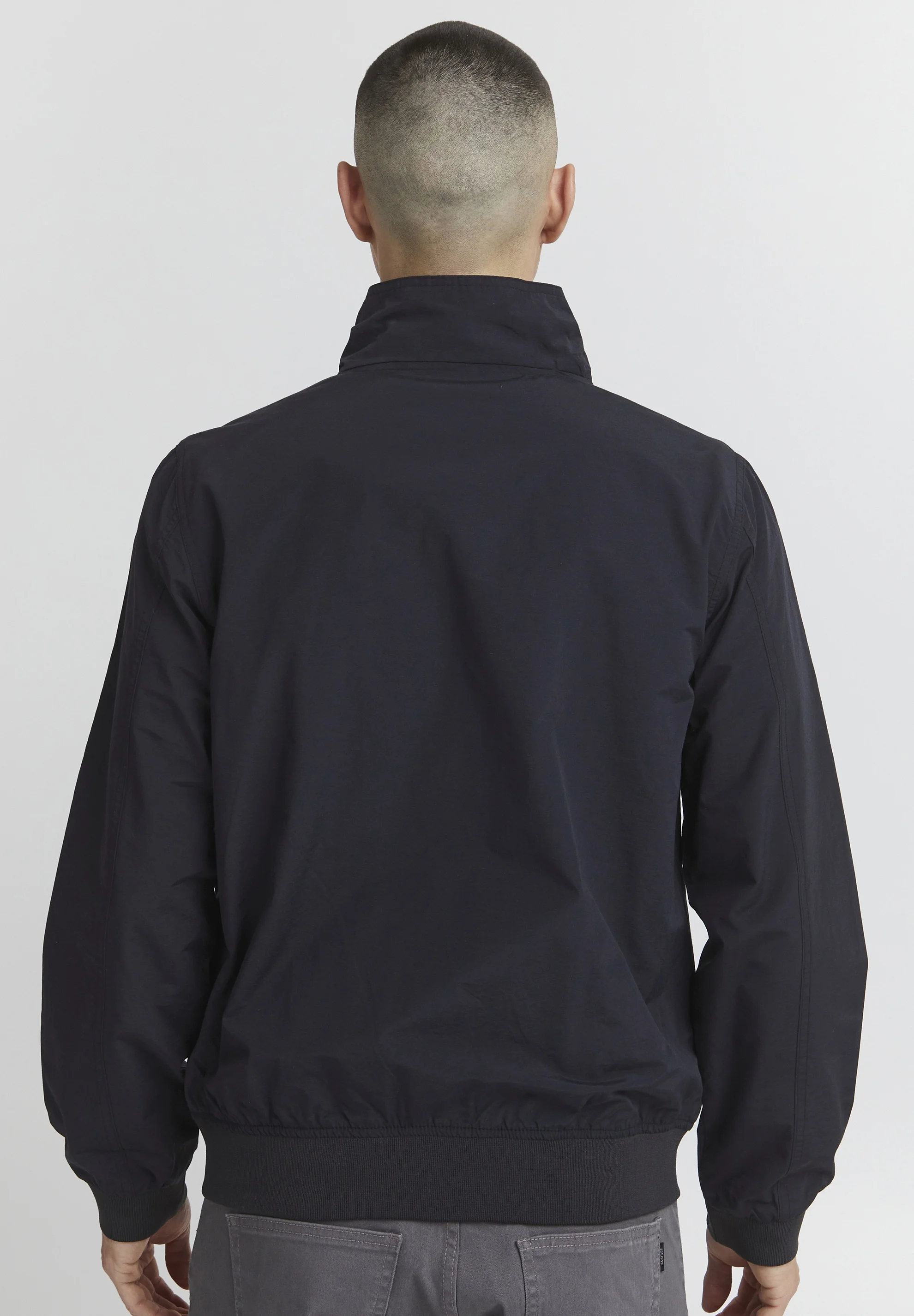 11 Proyecto PRSTELINO - Chaqueta de entretiempo