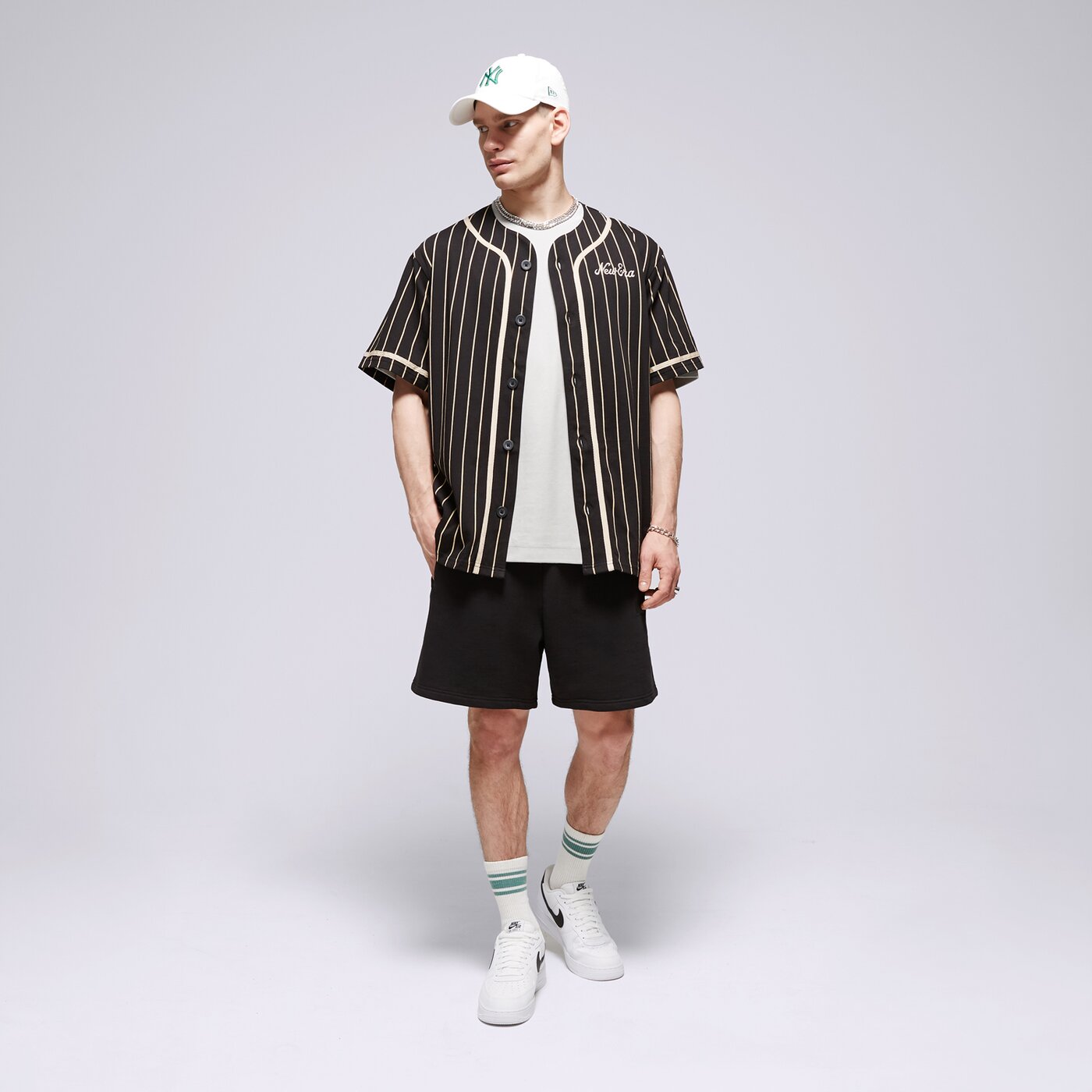 ALPHA INDUSTRIES SHORTS ALPHA ESSENTIALS RL SHORTS Schwarz