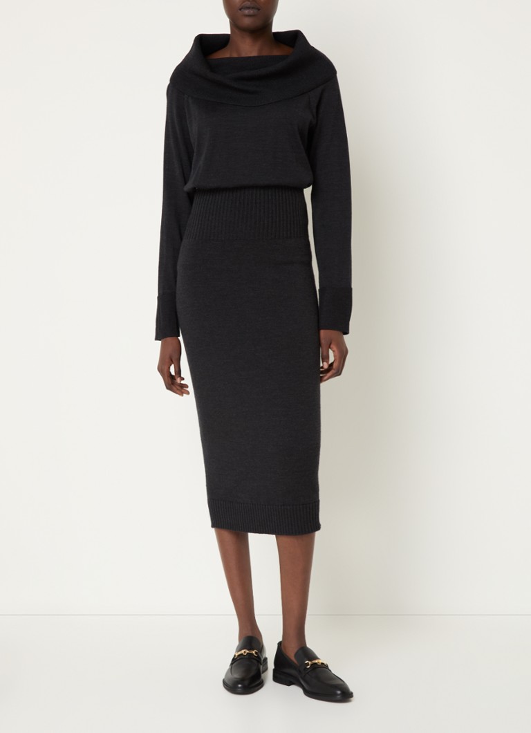 Πουλόβερ MaxMara Rivetto με λεπτή πλέξη και έξω τους ώμους από νέο μαλλί