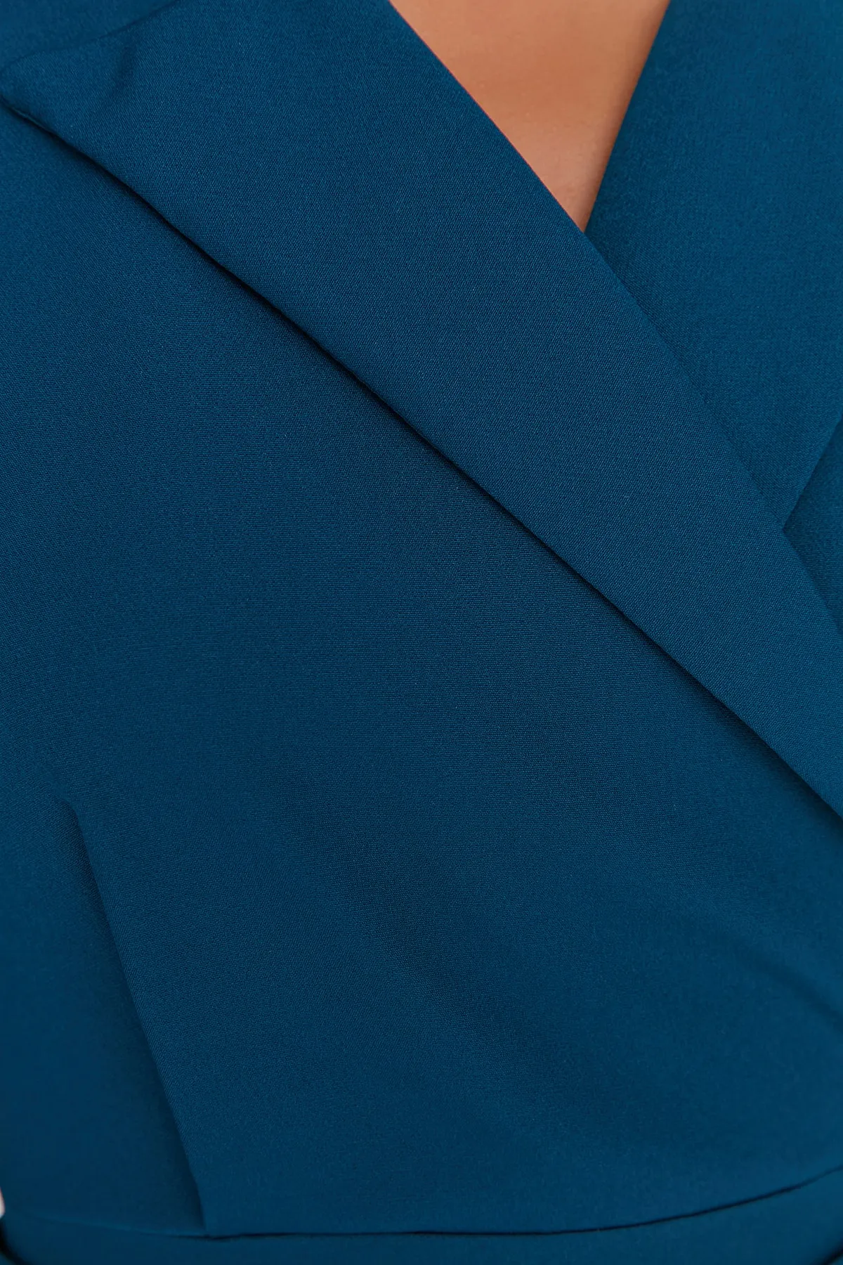 Trendyol Collection  Ölfarbenes, zweireihiges Webkleid TWOAW23EL00360