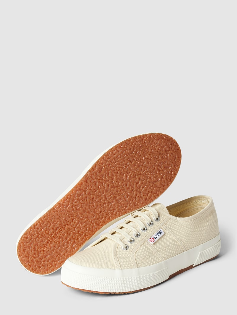 Sneaker mit Schnürverschluss Modell 'COTU' in offwhite
