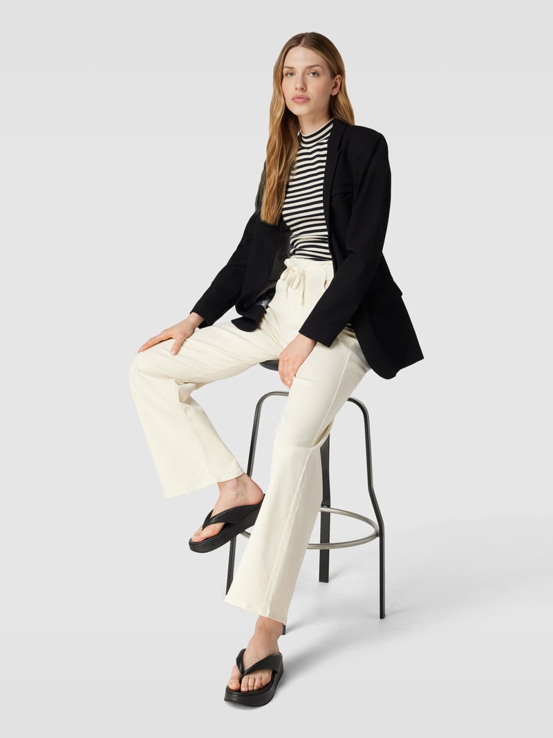 Jeans mit gerafftem Bund in ecru