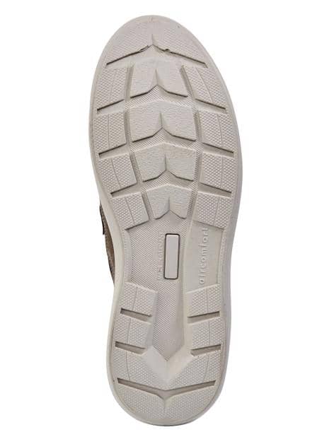 Klettslipper mit dezentem Markenlogo.