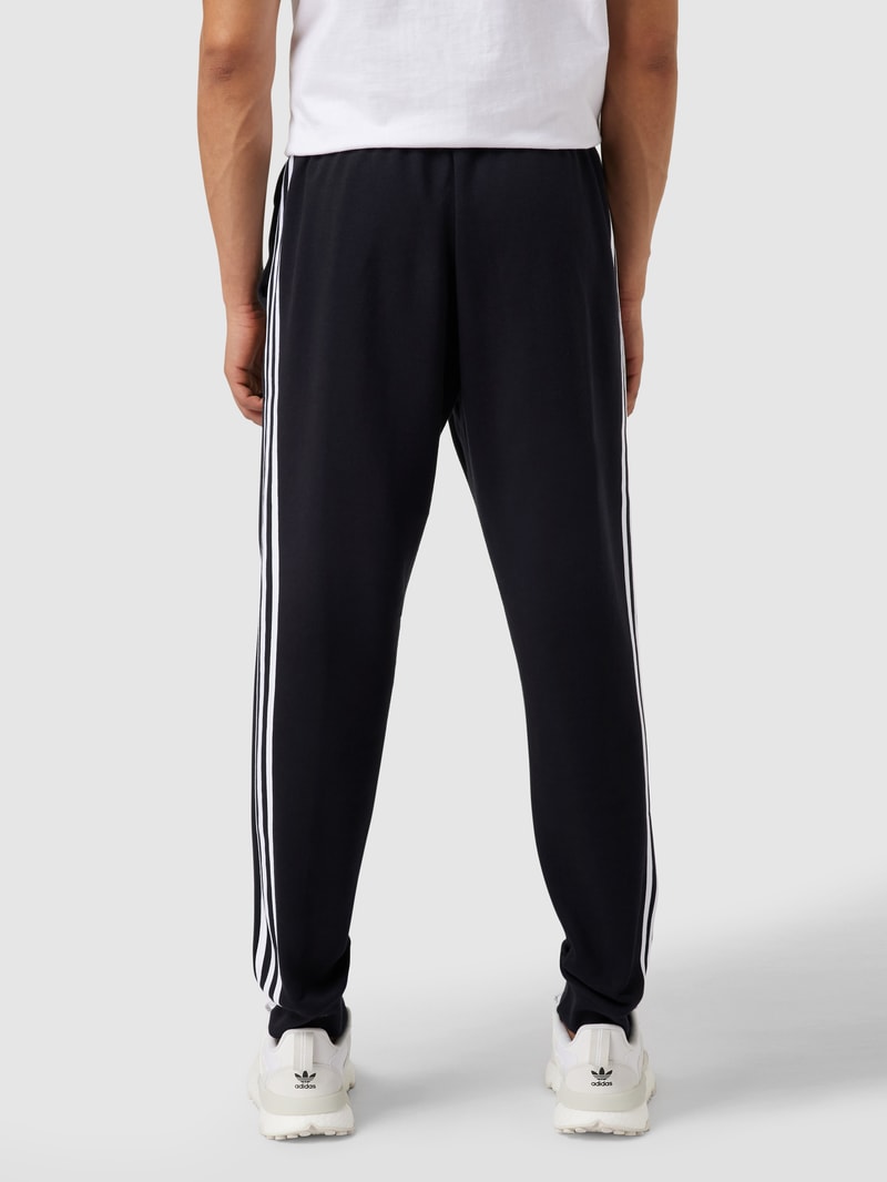 Sweatpants mit Logo-Streifen in schwarz