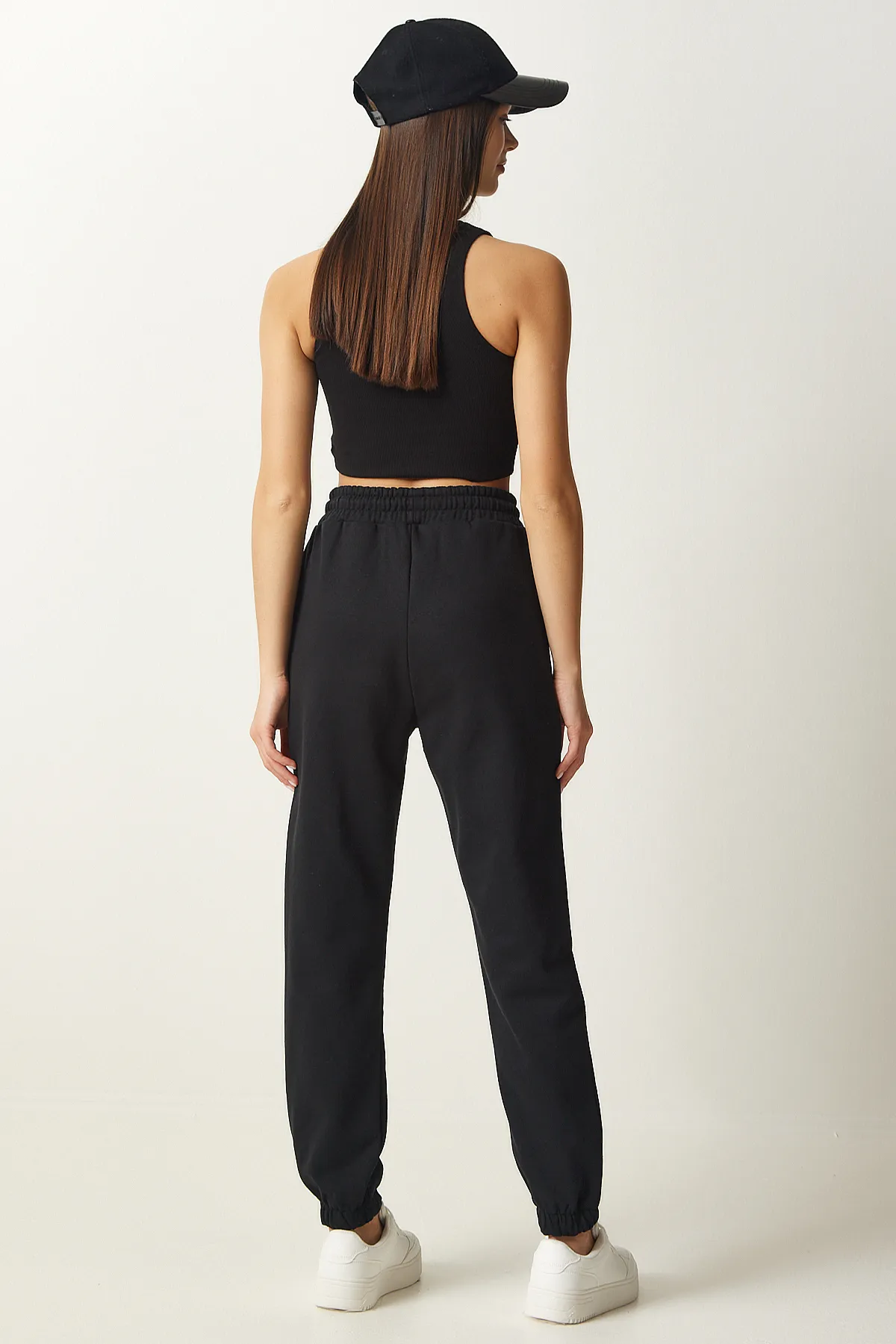 Happiness İstanbul  Schwarze gestufte Strick-Jogginghose für Damen DZ00109