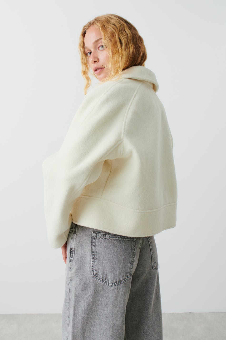 Short boxy jacket