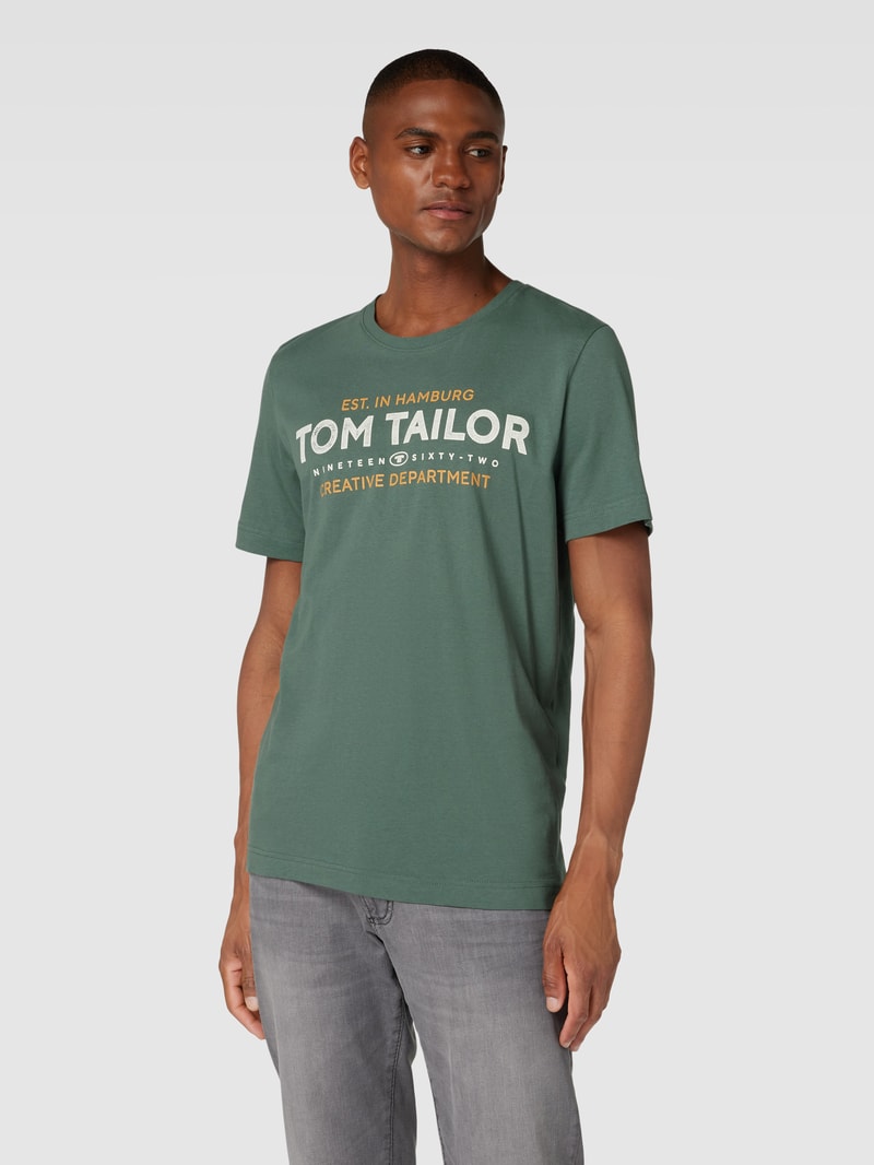 T-Shirt mit Label-Print in schilf