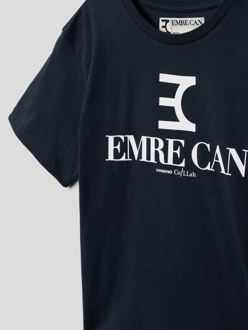 T-Shirt mit Rundhalsausschnitt Modell 'HEMRE' in marineblau