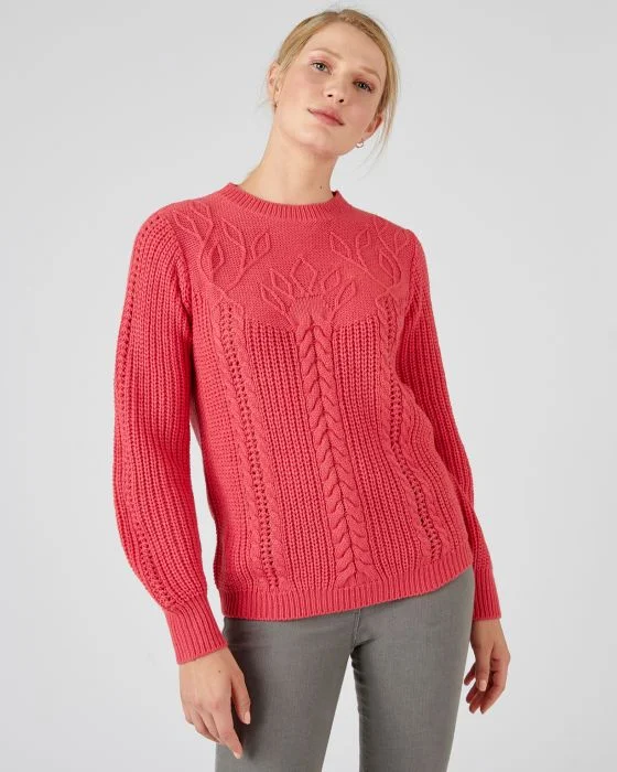 Pull jeu de maille et torsades