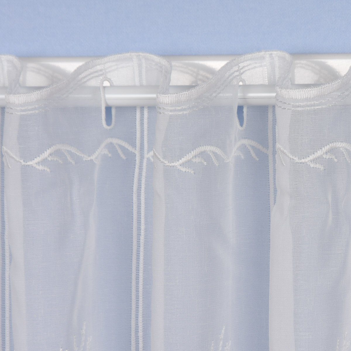 Meterware Stickerei-Scheibengardine transparent und nähfrei Hirschen und Herzen, SCHÖNER LEBEN., halbtransparent, Stickerei/Stickstoff, bestickt