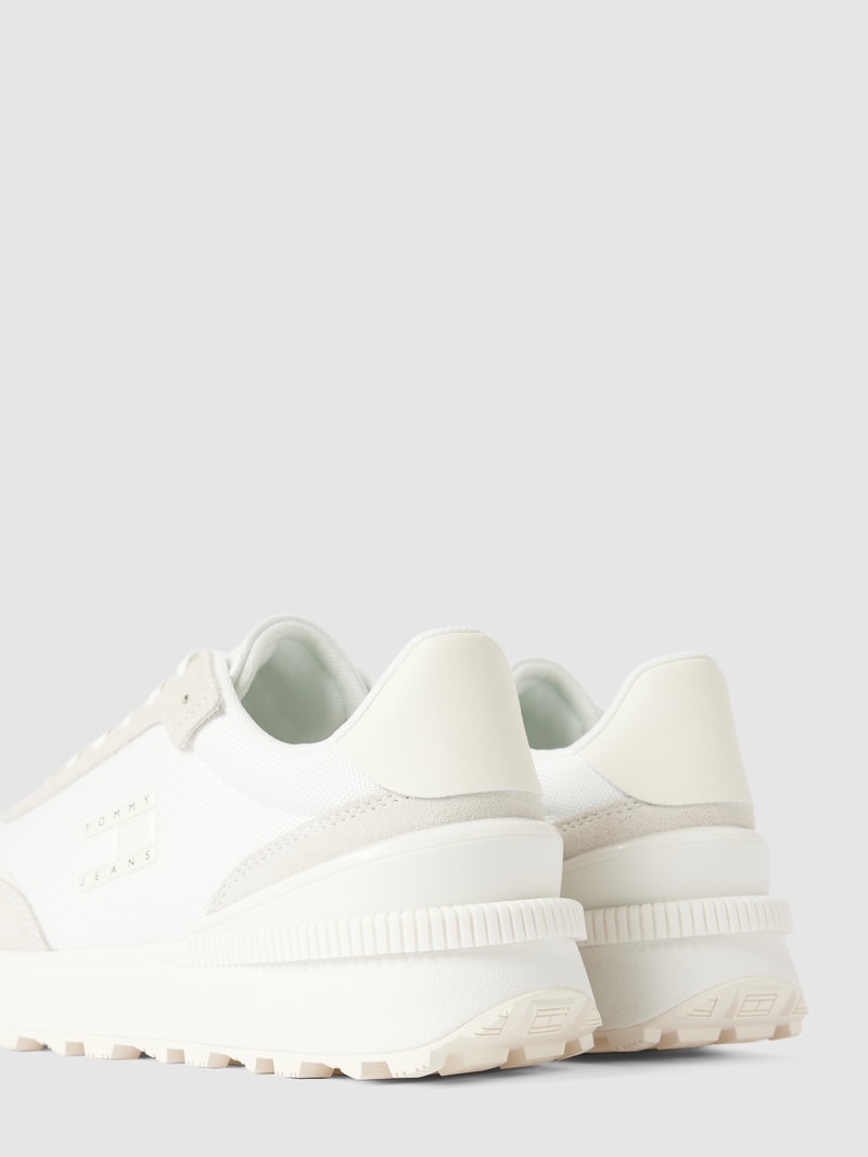 Sneaker mit Colour-Blocking-Design in weiß