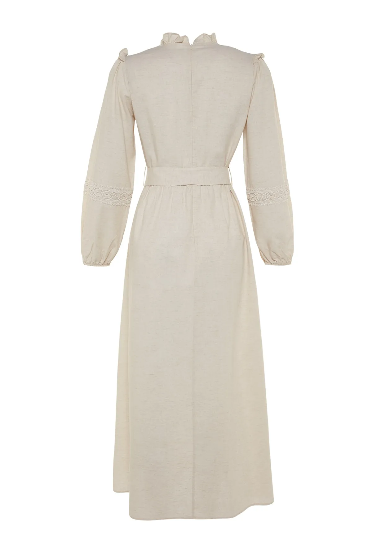 Trendyol Modest  Cremefarbenes Kleid aus gewebtem Leinenmischgewebe mit Guipure-Stoff mit Gürtel und Rüschendetail TCTSS23EB00011