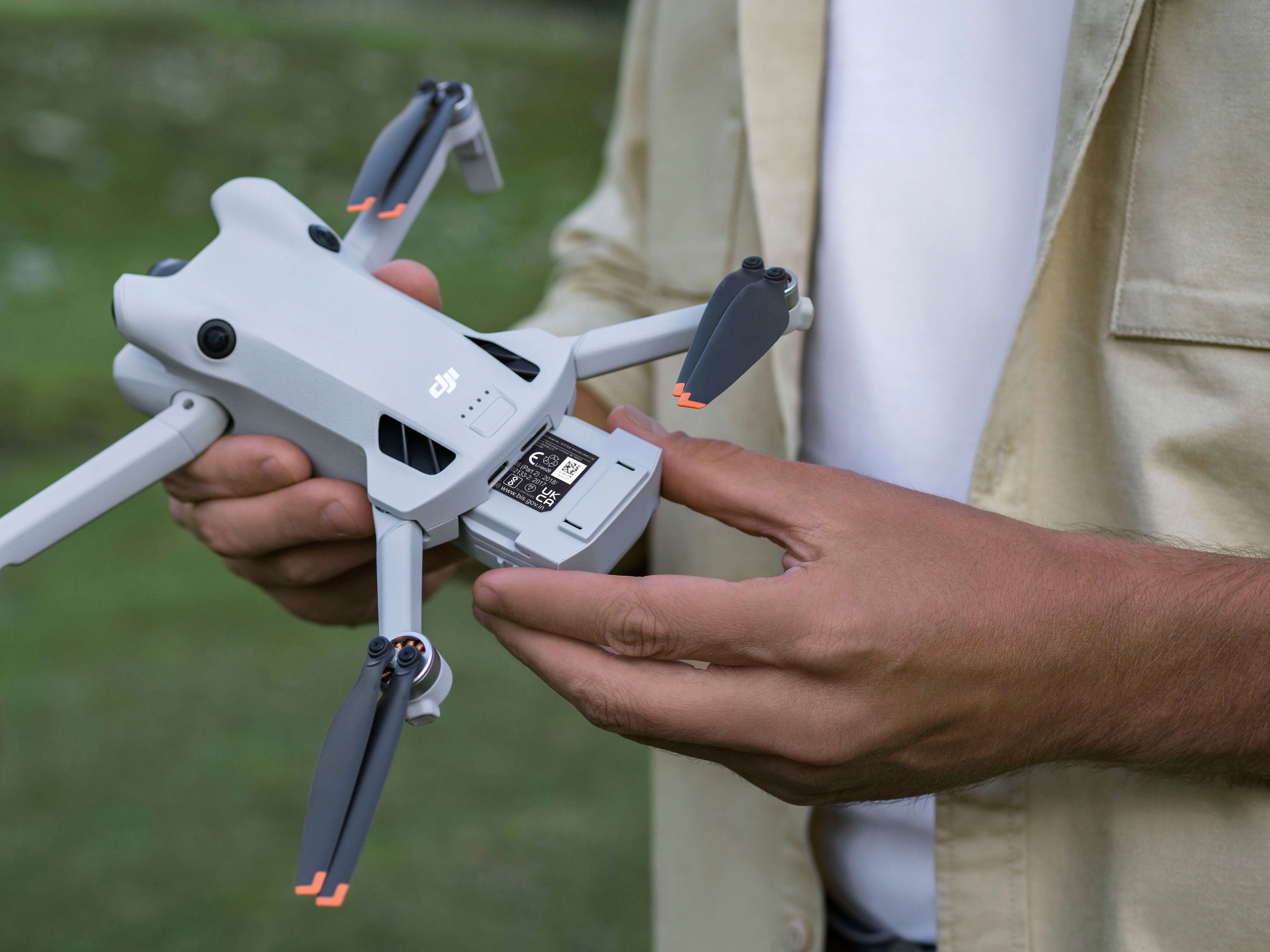 DJI Mini 4 Pro (DJI RC 2) (GL) Drohne (4K Ultra HD)