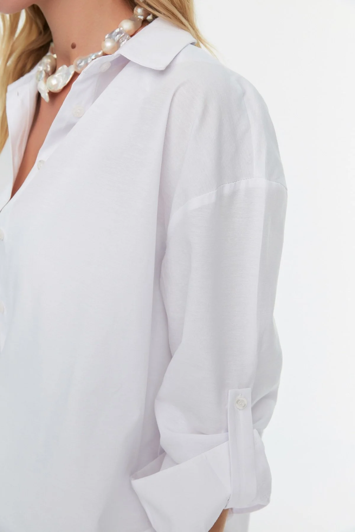 Trendyol Collection  Weißes gewebtes Hemd TBESS22GO0664