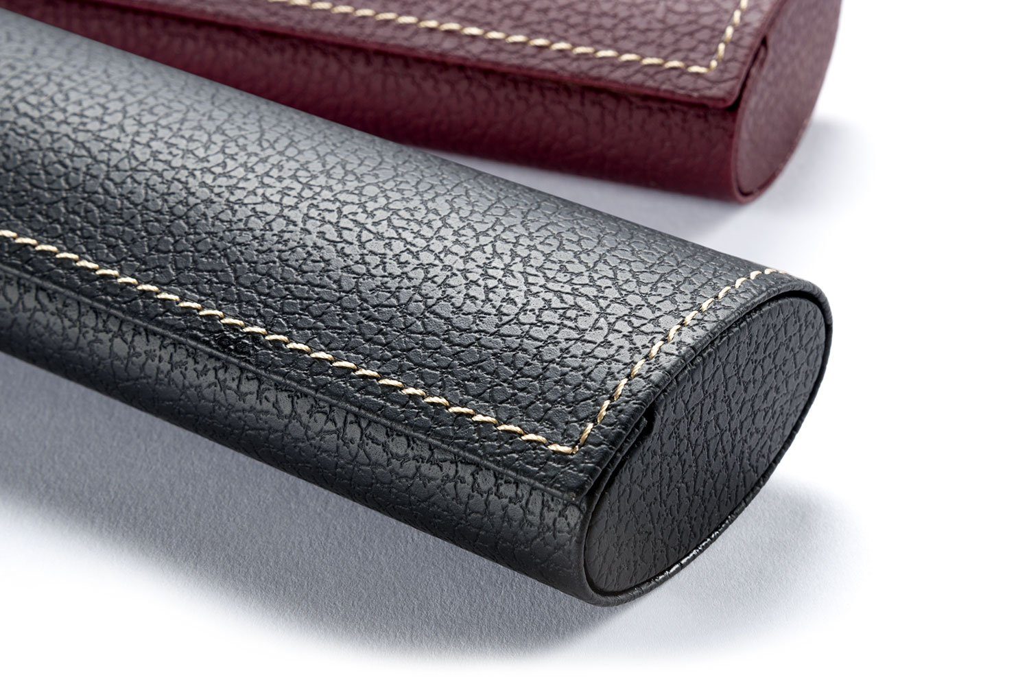 FEFI Brillenetui Klassisches Hardcase Brillenetui in Leder-Optik, inklusive Mikrofasertuch